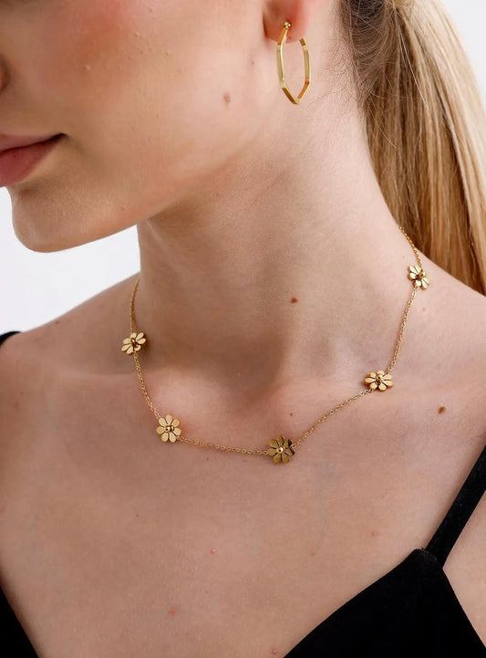 Daisy Flower Necklace